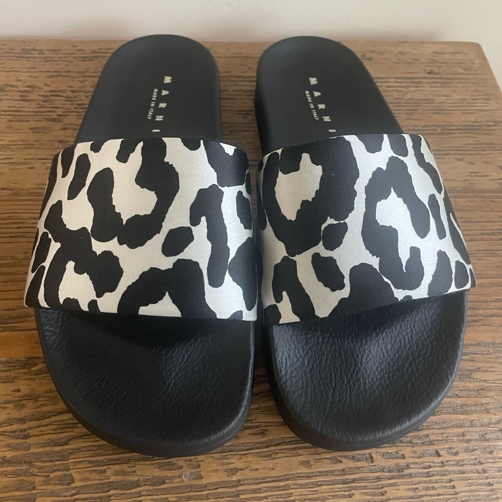 Marni Leopard print Satin Slides lily white and black Size 37